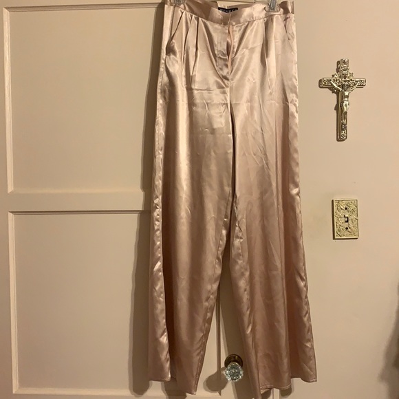 MESHKI ROSE PINK GOLD SATIN SATEEN WIDE LEG PANTS TROUSERS CHAMPAGNE MED BARBIE - Picture 4 of 14